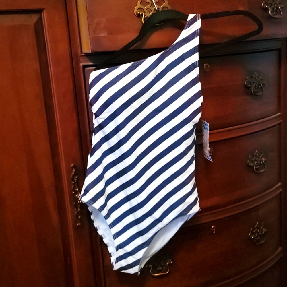 Sun & Sea One Shoulder Swimsuit